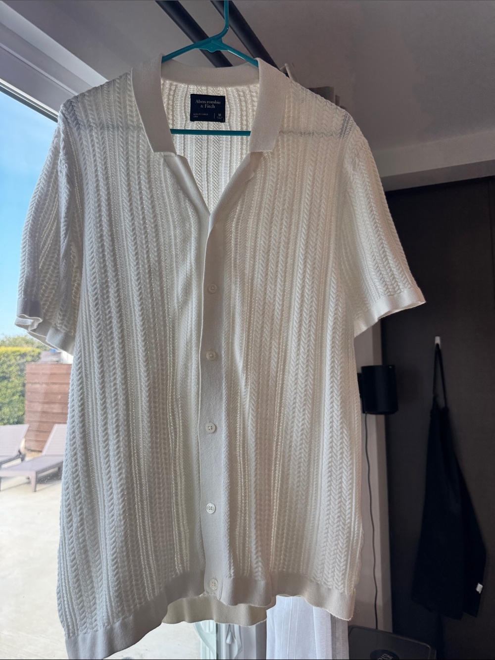 Abercrombie & Fitch Men's Cream Short-Sleeve Button-Front Knit Shirt